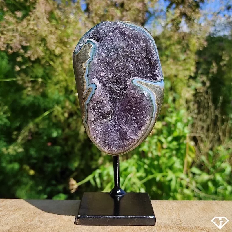 Druse d'Améthyste sur socle