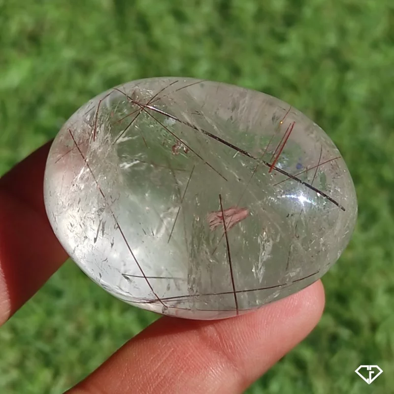 Galet en Quartz Rutile
