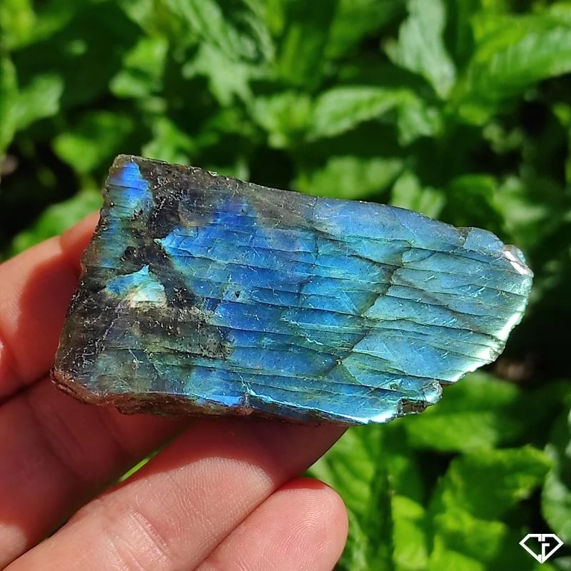 Labradorite semi-brute