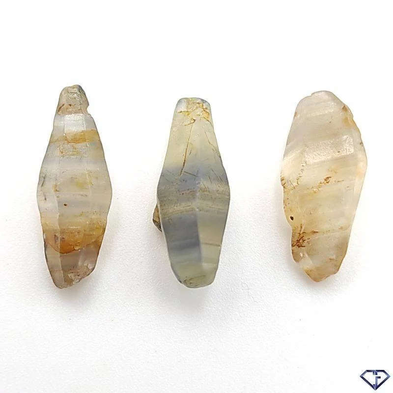 Lot de 3 Saphirs bruts