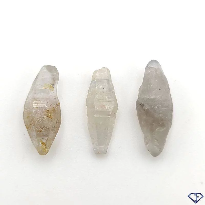 Lot de 3 Saphirs bruts