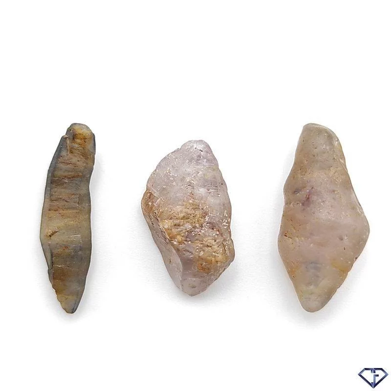 Lot de 3 Saphirs bruts