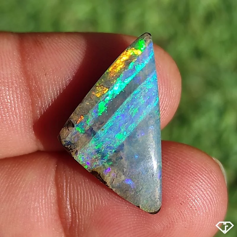 Opale Boulder