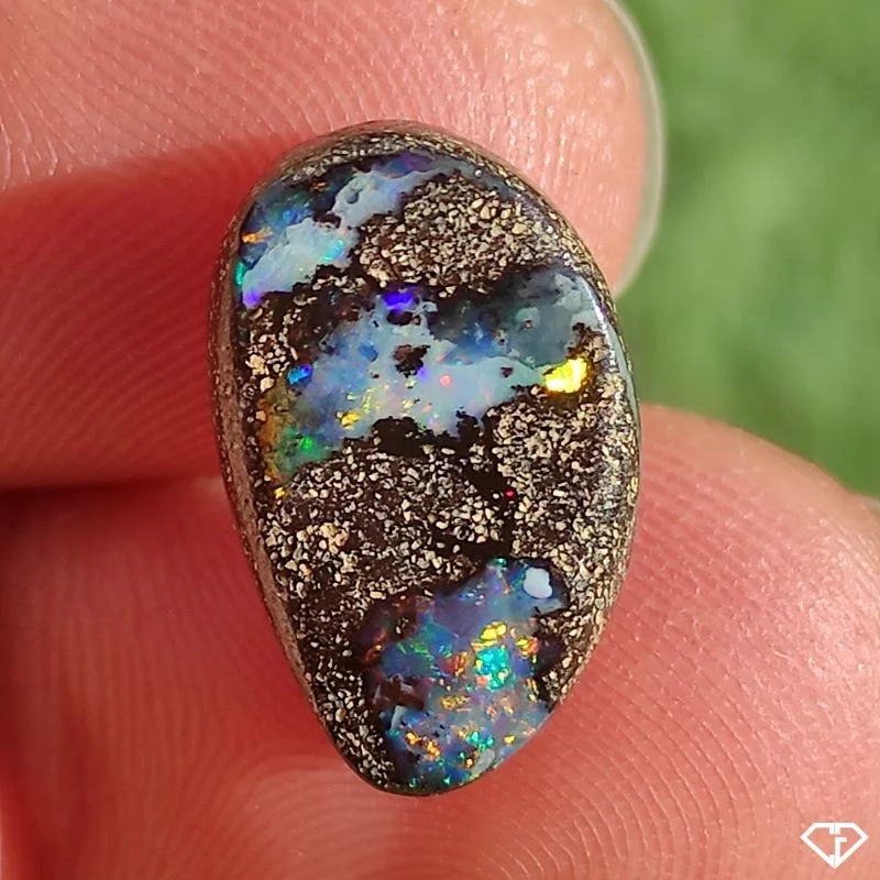Opale Boulder