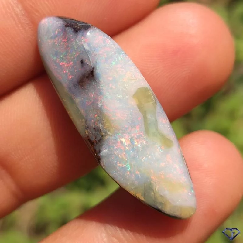 Opale Boulder