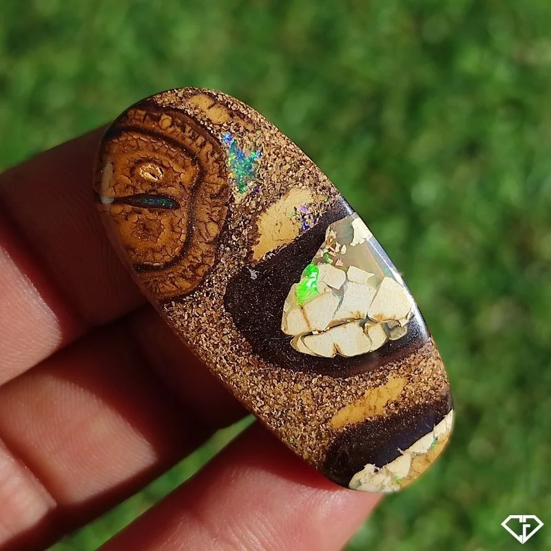 Opale Boulder