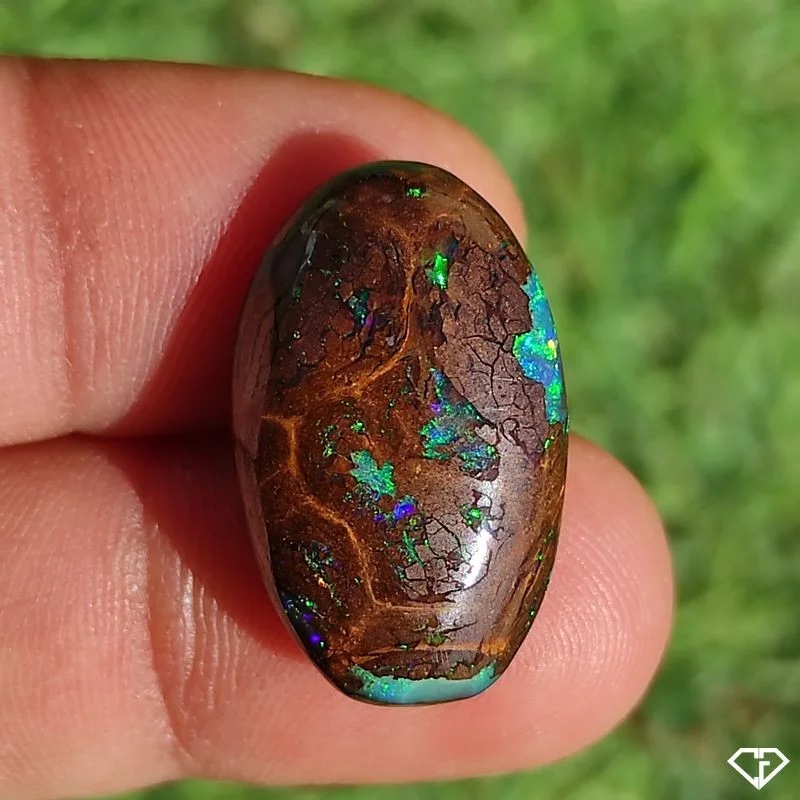 Opale Boulder