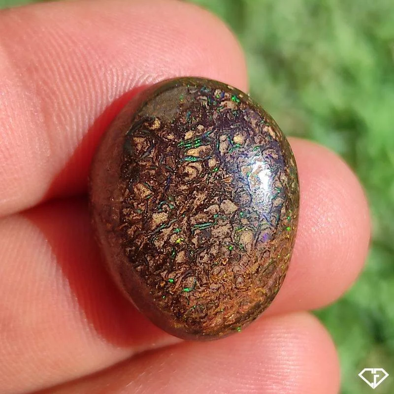 Opale Boulder