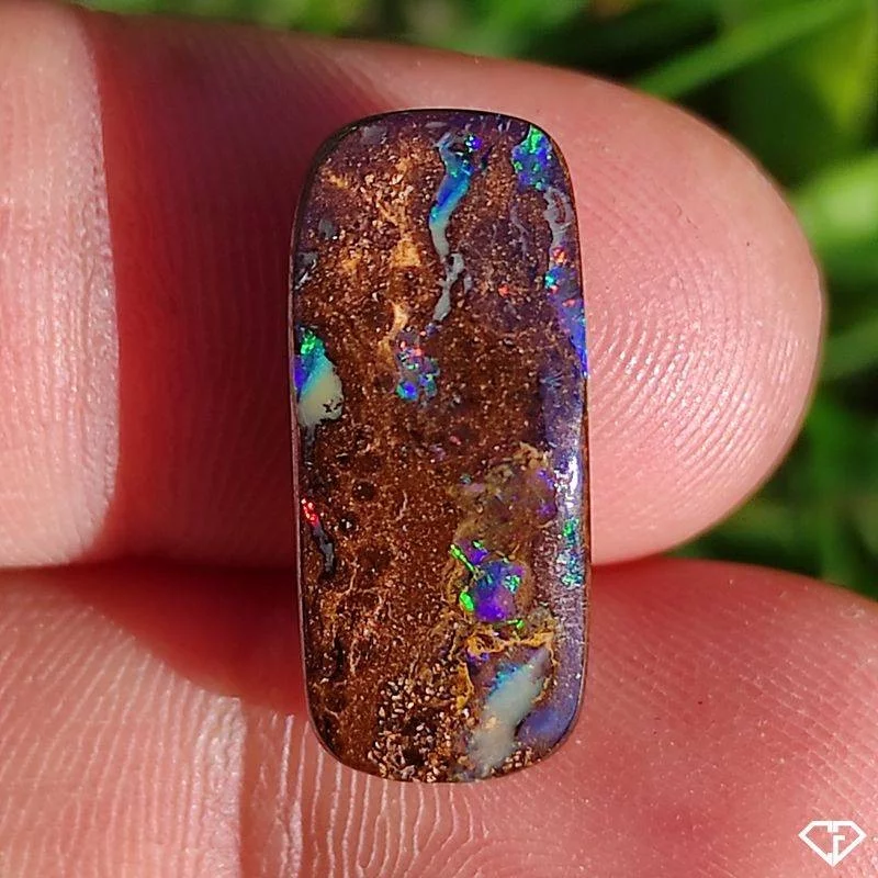Opale Boulder