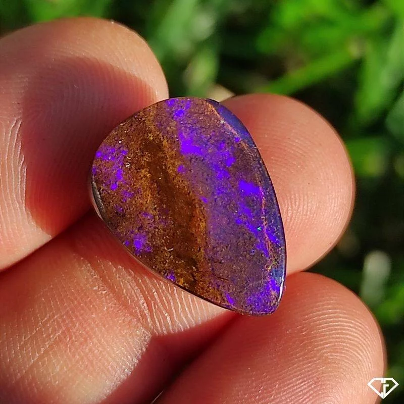 Opale Boulder