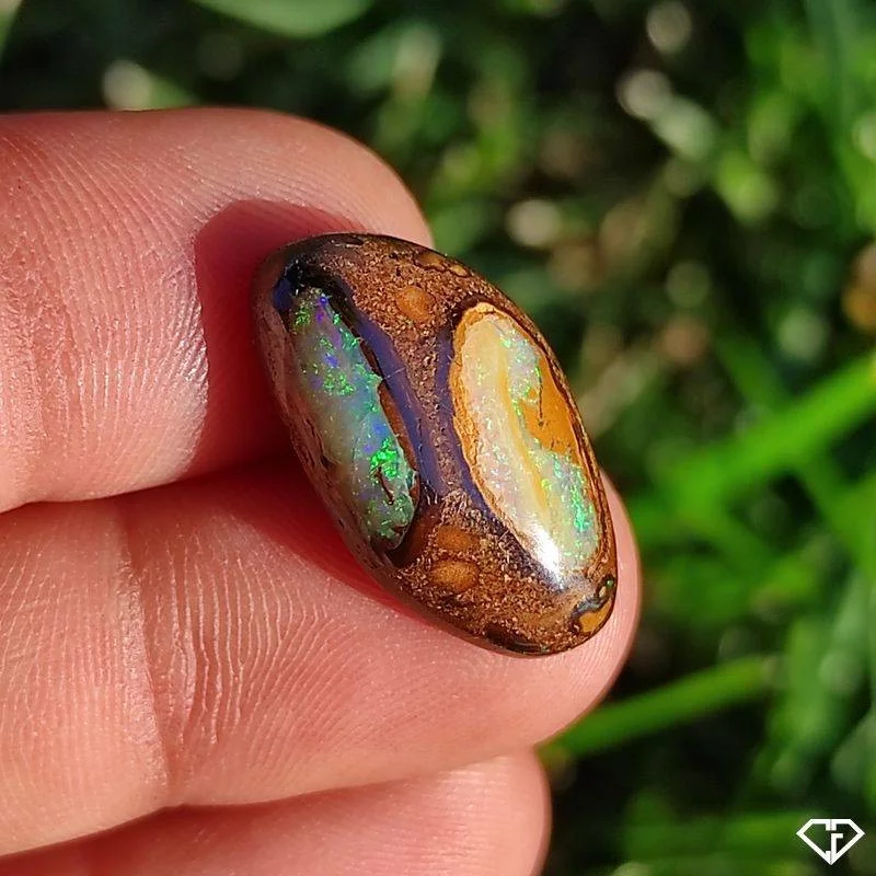 Opale Boulder