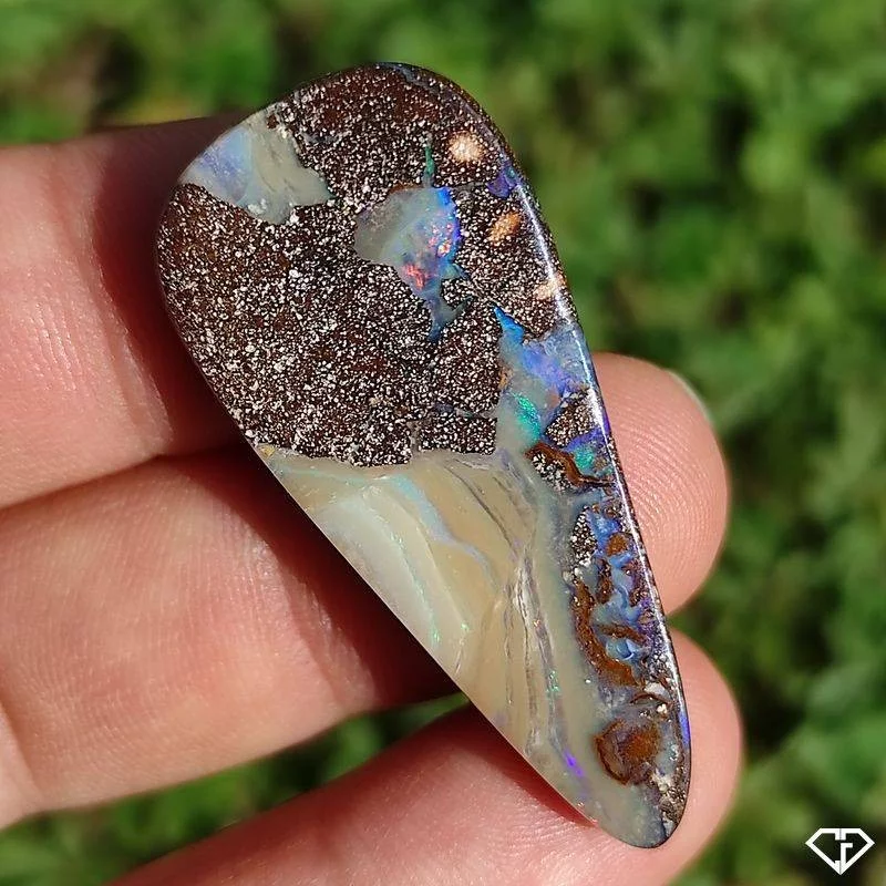 Opale Boulder