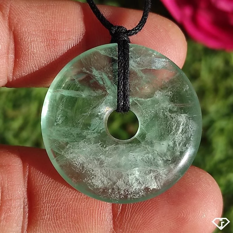 Pendentif donut en Fluorite