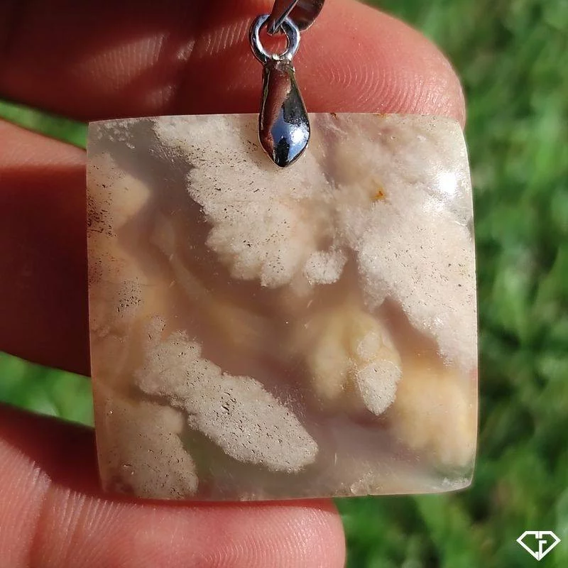 Pendentif en Agate fleur