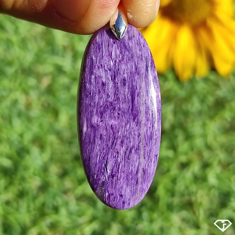 Pendentif en Charoïte
