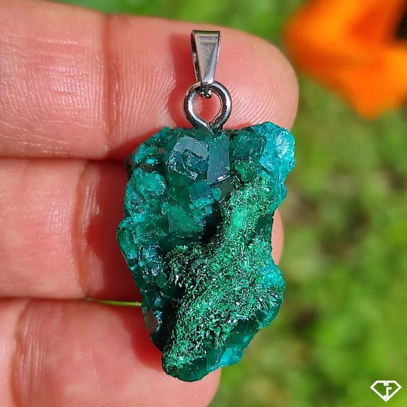 Pendentif en Dioptase et Malachite