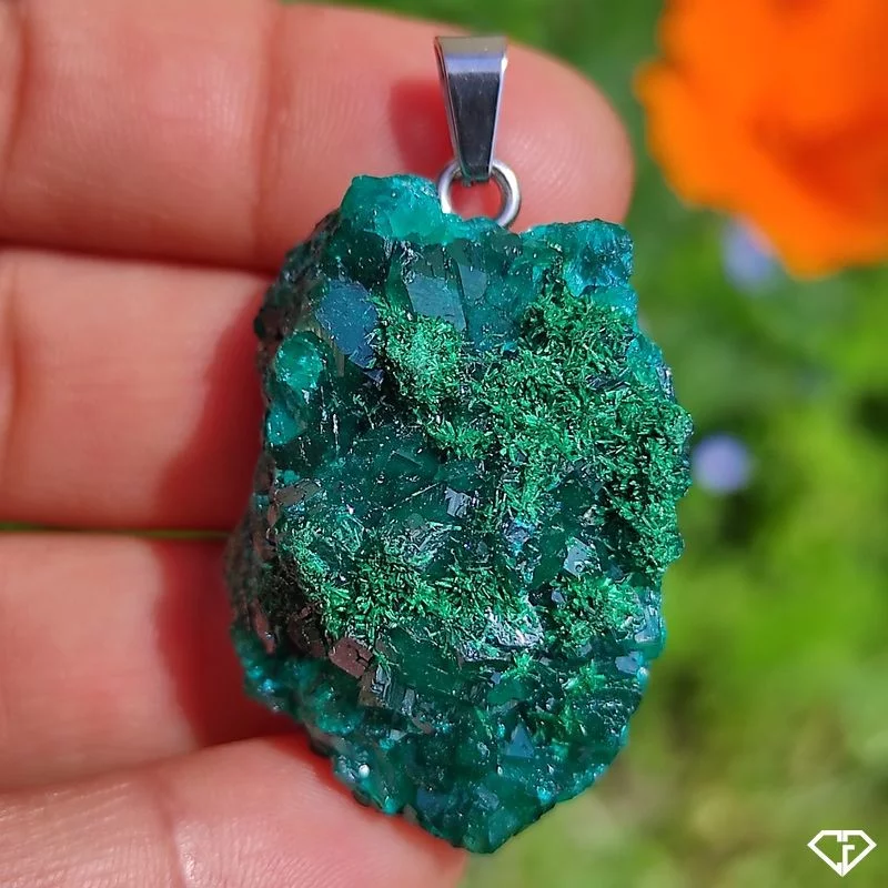 Pendentif en Dioptase et Malachite