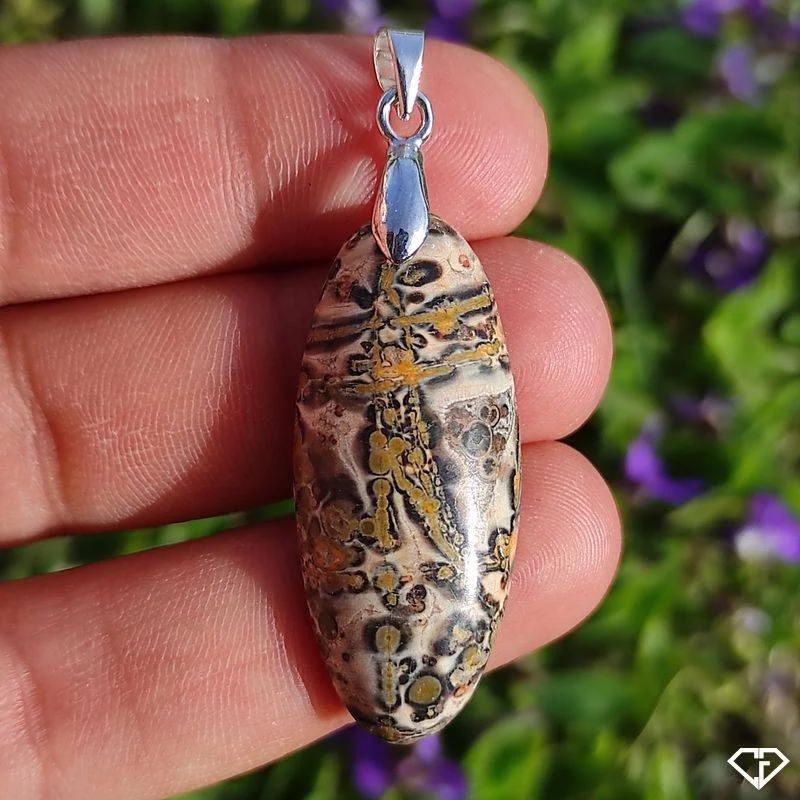 Pendentif en Jaspe Léopard