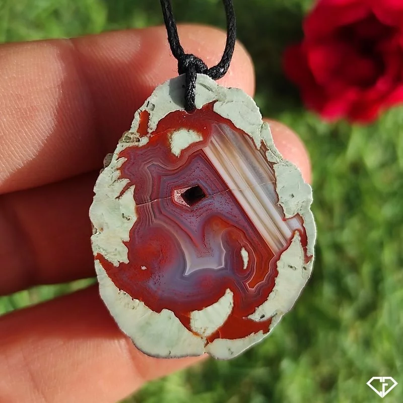 Pendentif en Lithophyse naturelle