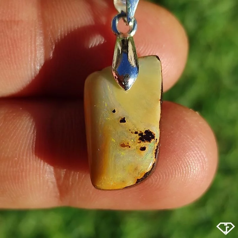 Pendentif en Opale Boulder