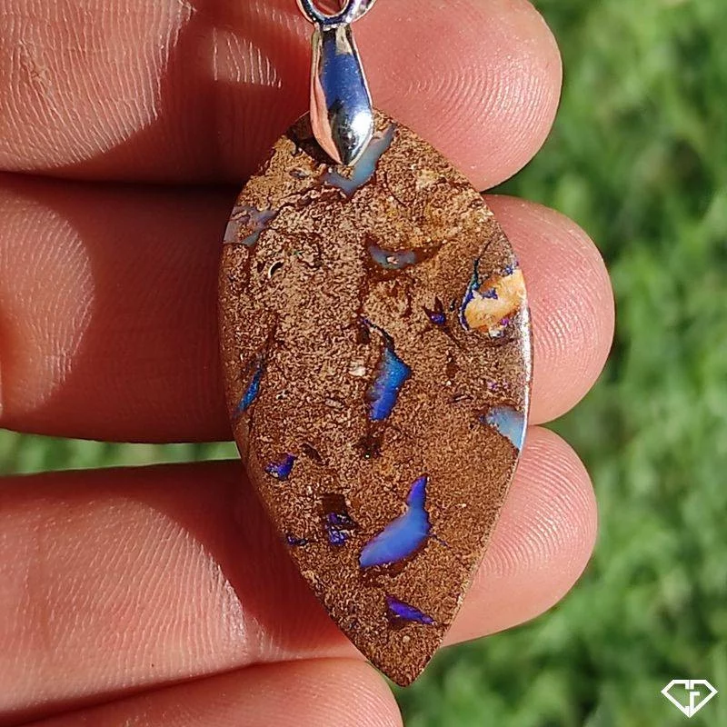 Pendentif en Opale Boulder