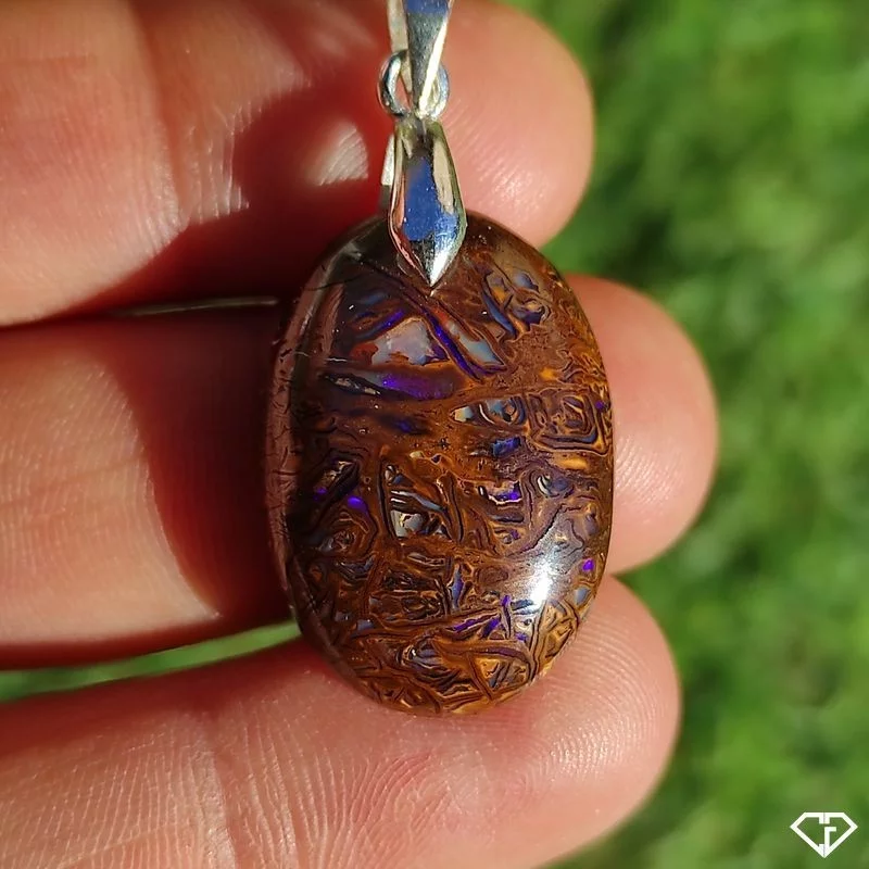Pendentif en Opale Boulder Koroit
