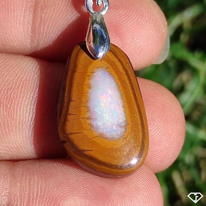 Pendentif en Opale Boulder Koroit