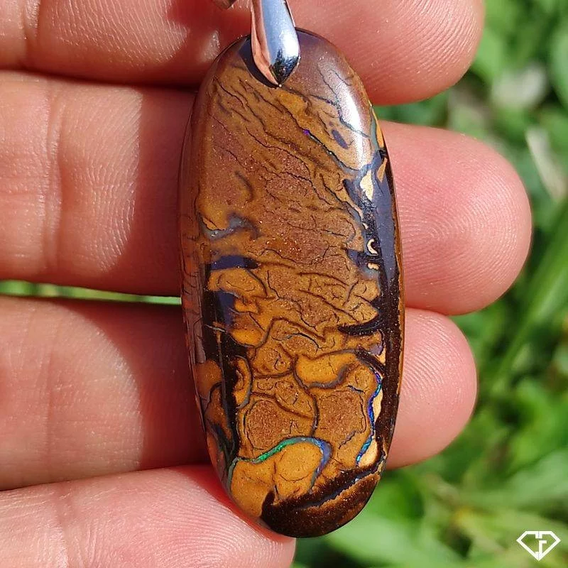 Pendentif en Opale Boulder Koroit