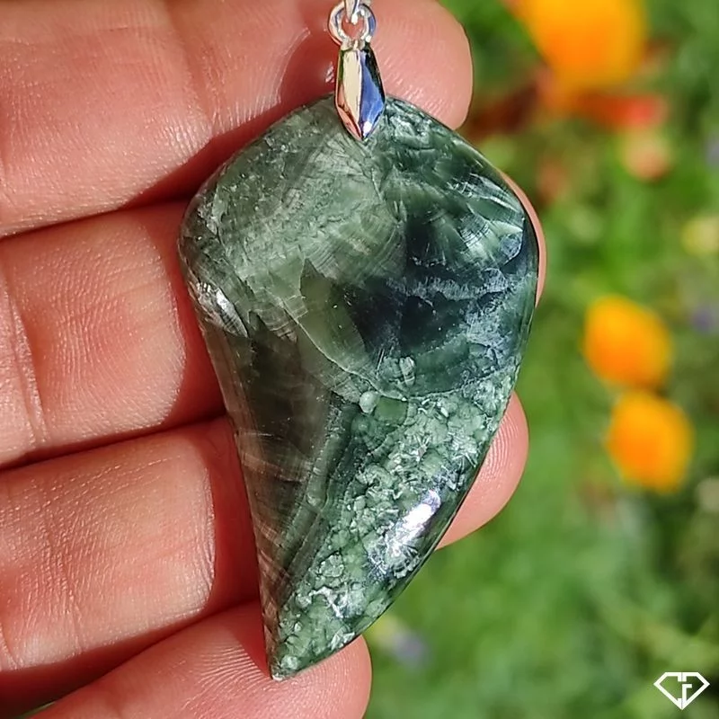 Pendentif en Séraphinite
