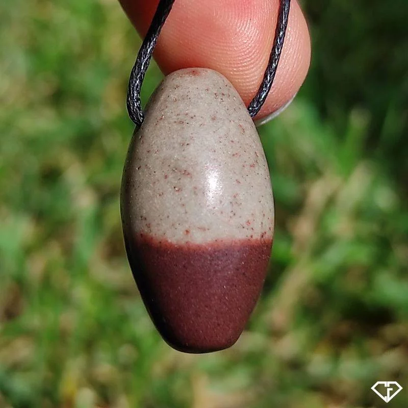 Pendentif en Shiva Lingam