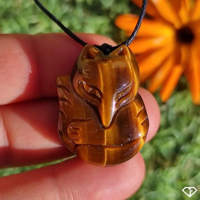 Pendentif Renard en Œil de Tigre