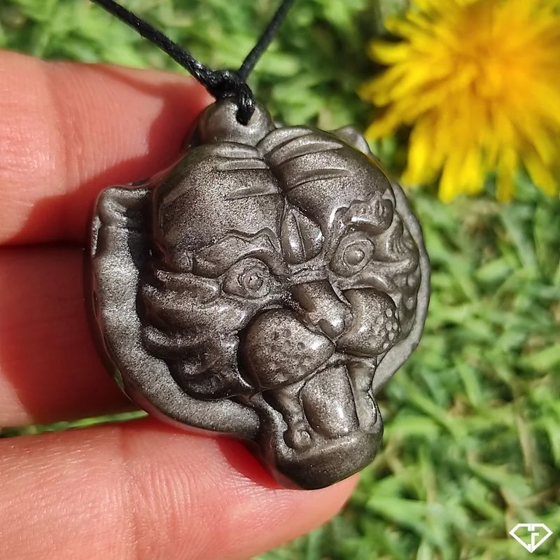 Pendentif Tigre en Obsidienne argentée