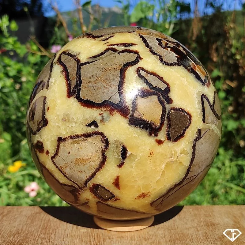 Sphère de Septaria