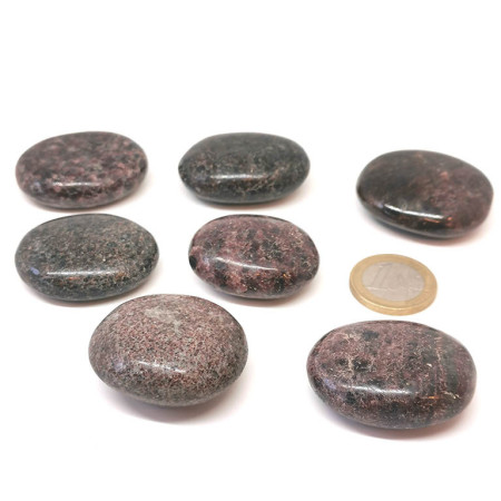 Grenat Pyrope / Almandin (Rouge) - Galet